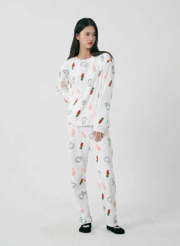 rabbit-and-carrot-pajama-set-id20