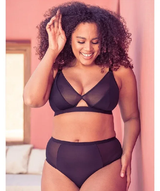 curvy-kate-get-up-and-chill-bralette-black-1