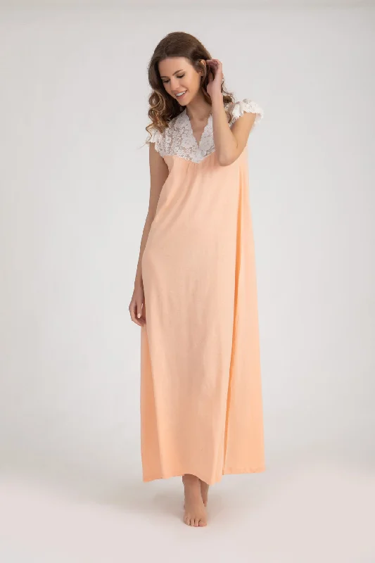 Pretty Nightdress with lace Sleeve & Neckline