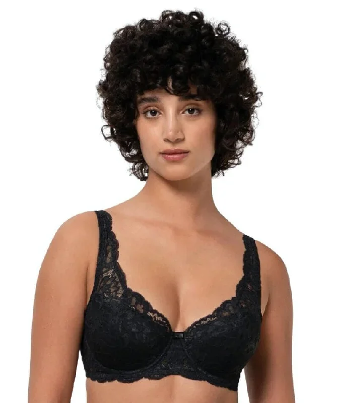 triumph-amourette-charm-padded-bra-black